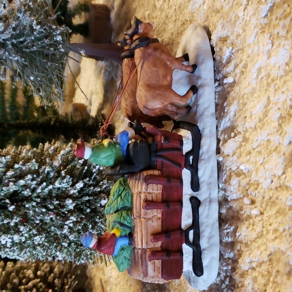 DEPARTMENT 56 - New England Village - Ox Sled - Retired -...